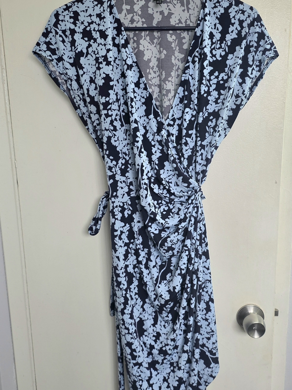 Flowered Stretchy Dress